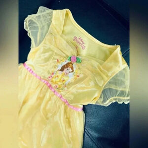 Disney Presses 870577-size8 The Beauty & The Beast Belle Girls Fantasy Gown